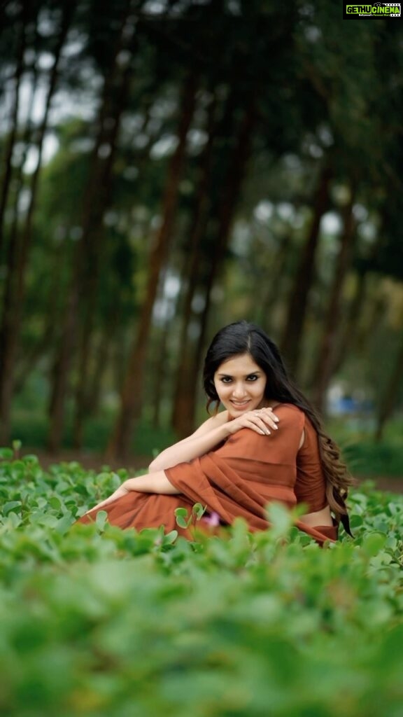 Gayathri Suresh Instagram - Tum Kya Mile💕 VC : @ajay__a_k Styling : @gayathri_r_suresh Hairstyle and Saree Draping : @lstudio_salon_spa