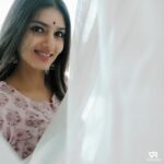 Gayathri Suresh Instagram - “UTHAMI” on “BOOK MY SHOW”🔥 VC : @vibinraveendhran_