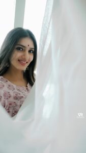 Gayathri Suresh Instagram - “UTHAMI” on “BOOK MY SHOW”🔥 VC : @vibinraveendhran_