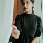 Gayathri Suresh Instagram - “UTHAMI” now streaming on “BOOK MY SHOW”❤️ Please do watch and support🙏🏻❤️