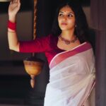 Gayathri Suresh Instagram - “ COLOURS OF ONAM”✨ Onam Series: Day 2✨ Happy Onam✨ Styling : @gayathri_r_suresh Concept : @gayathri_r_suresh