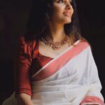 Gayathri Suresh Instagram - “COLOURS OF ONAM”✨ Onam Series- Day 2✨ Styling : @gayathri_r_suresh Location: @kodanat_mana Concept : @gayathri_r_suresh Editing : @gayathri_r_suresh