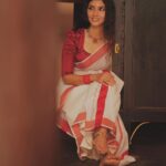 Gayathri Suresh Instagram - “ COLOURS OF ONAM”✨ Onam Series: Day 2✨ Happy Onam✨ Styling : @gayathri_r_suresh Concept : @gayathri_r_suresh