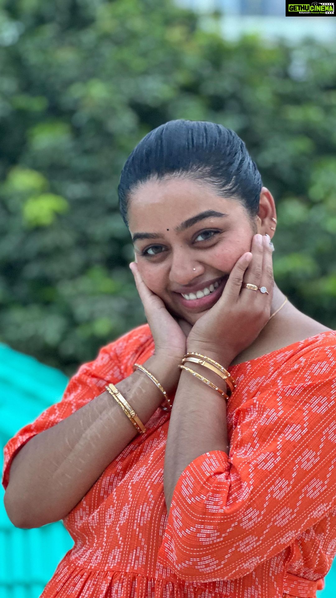 Gayathri Yuvraaj Instagram - 🧡🧡🧡 @fashion_sa_boutique