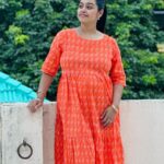 Gayathri Yuvraaj Instagram - “ Beauty is not in the face; beauty is a light in the heart !! ❤️ 🧡 dress @fashion_sa_boutique