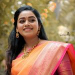 Gayathri Yuvraaj Instagram - 💕💕 MAUH : myself 🤗 Saree : @magizhamcollections Jewellery : @keerti_art_jewelry Hairstyle : @fjmakeover31 Shot by : @swetha22_photography