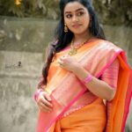 Gayathri Yuvraaj Instagram - 💕 கண்ணோரம் ஆயிரம் காதல்கணை வீசுவாள் முந்தானைச் சோலையில் தென்றலுடன் பேசுவாள்… 💕💕 MAUH : myself 🤗 Saree : @magizhamcollections Jewellery : @keerti_art_jewelry Hairstyle : @fjmakeover31 Shot by : @swetha22_photography