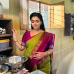 Gayathri Yuvraaj Instagram - ஒரு வார்த்தை சொன்னால் என்ன மானே ஆகாயம் தாங்காத மேகம் ஏது கண்ணே !!! 🦋🦋