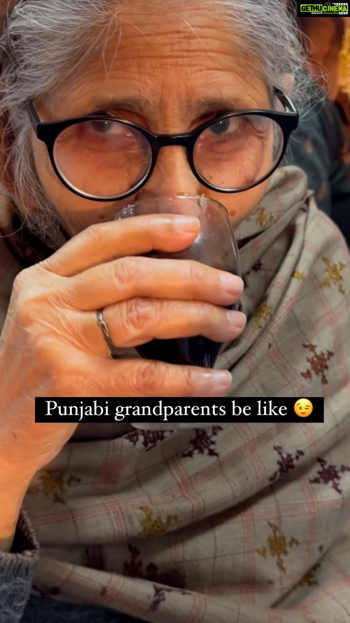 Geetika Mehandru Instagram - Naani se masti na ho toh shanti nhi attti 😜 Btw its cold-drink 😅 @geetikamehandru #geetikamehandru #trendingreels #reelitfeelit #reelkarofeelkaro #nanni #grandparents #cutie