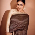 Genelia D'Souza Instagram - “Plant smiles Grow giggles Harvest Love 💚” Styling @castelino_priyanka Outfit @_deepthee_ Jewellery @karishma.joolry HMU @rishinaacharya Photographer @dp_dineshprajapati Team @rohnpingalay