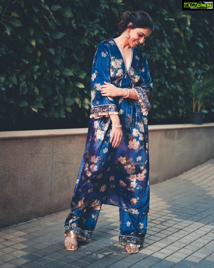 Genelia D'Souza Instagram - “No one is you - and that is your superpower” Styled by @castelino_priyanka Hmu - @rishinaacharya 📸 - @redwine.productions