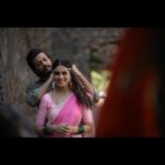 Genelia D'Souza Instagram - अनुभवा सत्या आणि श्रावणी च्या प्रेमाची जादू नव्या रुपात.. . . Let the music of love fill your heart with the new version of #VedTujha