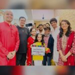 Giaa Manek Instagram – Muhurat – KAAM CHALU HAI ⚠️
.
.
.
@palash_muchhal @rajpalofficial @kurangi_official_  @smriti_mandhana @baselineventures @jafryrumy @tuhinmishra75