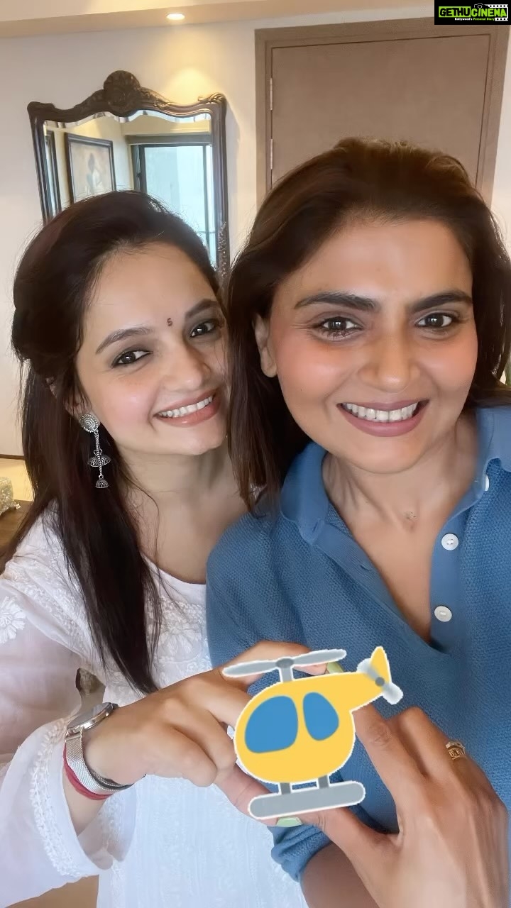 Giaa Manek Instagram - Happy to meet someone with the same mental disorder 🚁 @jyotimukerji