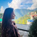 Giaa Manek Instagram – My sweet escape ⛰️.