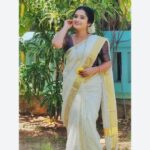 Gopika Anil Instagram – Onam’23 🌸
Set saree from @aathvyavastra ♥️
📸 @achusugandh 🥳
.
#onam23 #onam2023 #onamcelebrationbegins #beinganjali #anjali #shivanjali #santhwanam #asianet #aathvyavastra #ethnic #traditional #pictureoftheday #setsaree