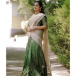 Gopika Anil Instagram – Elegance is not being noticed, it’s about being remembered ! ♥️✨
.
This beautiful bottle green dhavani designed by @thanz_muhammed 
@thanzscouture 🥰
Jewels : @amyra_rental_jewels 
📸 @sarathsanilphotography 
.
#onamseason #onamfestival #celebration #asianet #starnight #maveli #thanzcouture #amyrajewels #pictureoftheday #ootd #ethnic #elegance #gopikaanil #gopsgopikaanil