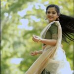 Gopika Anil Instagram – ♥️✨
Thankyou @thanz_muhammed for designing me this beautiful dhavani 🥰 @thanzscouture 
Jewels @amyra_rental_jewels
📸 @sarathsanilphotography 
✂️ @achusugandh 
.
#reelsinstagram #instagrammers #onam #onamcelebration #reelsofinstagram #reelitfeelit #thanzcouture #gopikaanil #ootd #ethnicwear