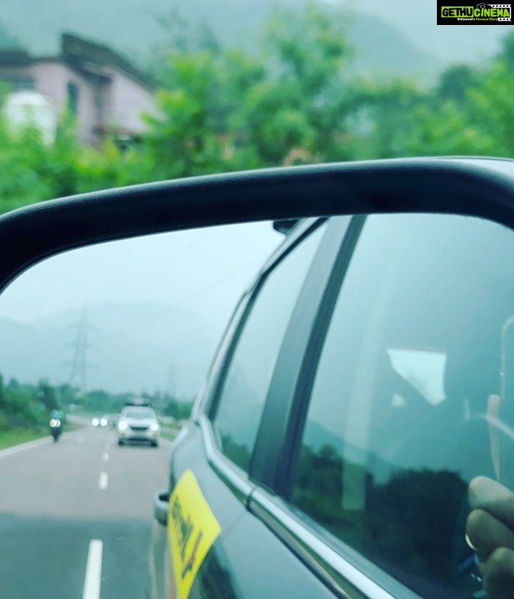 Gul Panag Instagram - All set !! Excited to be part of a tribe of inspiring women as we embark on this first of its kind adventure! #WomenWithDrive #AuthenticZanskar #mahindraadventure #drivetechindia @mahindraadventure @_drivetech @harisingh.rallying @bimbra4x4 @nomadadventuresoverland