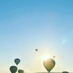 Gul Panag Instagram – Full of hot air. Literally.
Our second time in Capadoccia. And just as magical. The hot air balloon ride is arguably one of the finest experiences that I’ve ever had. This time around, we had Nihal with us who was mesmerised. Seeing it all over again through his eyes, was an altogether different experience.
Since we are here in the middle of summer, the days are very long , with sunrise at 5 AM. The balloon pilots typically take us up a little before so one can witness the sunrise in all its glory. Our pick up was at 3.45 AM. And Nihal was an absolute trooper. In fact, we woke up at 2.30 ( not unusual for Rishi, given his job💁🏻♀️,) cup of tea, when Nihal walked into the living room, rubbing his eyes.
Hence, proved yet again, there are children will surprise us again and again. Like he did on the trek up to the Tigers’s nest in Bhutan are early this year.
#travel #turkey #familytravel #travelgram Cappadocia