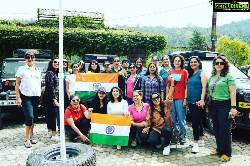 Gul Panag Instagram - Meet the indomitable team of women breaking barriers, scaling obstacles and charting their own course! It is so uplifting and inspiring to be in the company of such accomplished women. Thank you for being here. @sangeetahkamath @panitavirmani @namrata.arora.92 @shanthi.rangaswamy @dr._rush @moodybanjaran @swatysmalik @harisingh.rallying @shilpamorwal @vartika.arora.10 @autodidactasoul @sharmashalvi @neetibassi @cinemonkofficial @achyutphotography @naazu_sidhu A big thank you to @harisingh.rallying for making everything possible. Literally. Thank you to @cinemonkofficial @achyutphotography for capturing these moments. And last, but not least, thank you to the incredible team at @mahindraadventure for their vision. #womenwithdrive #zanskarexpedition #mahindraadventure #drivetechindia