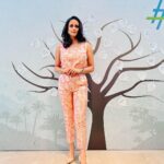 Gul Panag Instagram - Sustainability is not an option. It’s now a compulsion. A big thank you to Economic Times for making me part of the Sustainable Organisations Awards - a platform that acknowledges and recognises organisations that are raising the bar when it comes to incorporating sustainable practices. While one doesn’t work for rewards, it’s certainly is encouraging to be awarded and inspire others to follow suit. . . . . . . Outfit by @katespadeny Jewellry by @anaqajewels Styled by @vibhutichamria Make up @deepak_pawar03 Hair @asiya.ansari The Westin Mumbai Garden City