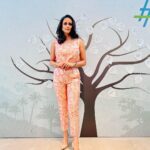 Gul Panag Instagram – Sustainability is not an option. It’s now a compulsion. 

A big thank you to Economic Times  for making me part of the Sustainable Organisations Awards – a platform that acknowledges and  recognises organisations that are raising the bar when it comes to incorporating sustainable practices.  While one doesn’t work for rewards, it’s certainly is encouraging to  be awarded and inspire others to follow suit.

.
.
.
.
.
.

Outfit by @katespadeny
Jewellry by @anaqajewels
Styled by @vibhutichamria
Make up  @deepak_pawar03 
Hair @asiya.ansari The Westin Mumbai Garden City