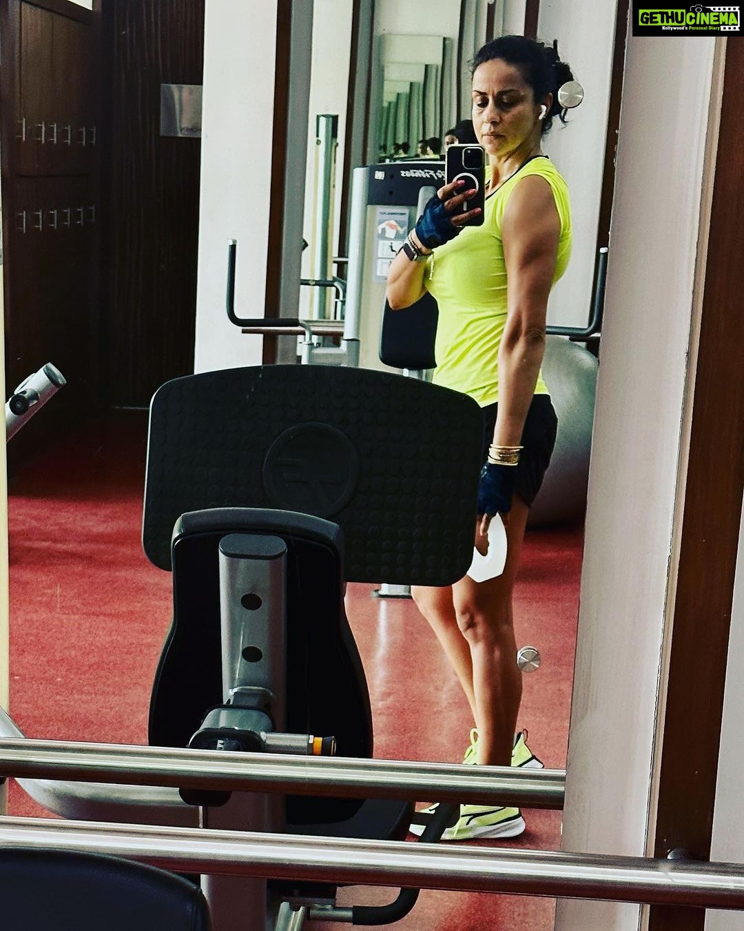 Gul Panag Instagram - My selfie game needs some work. Here’s the last few weeks of me looking at myself wondering- 1. Am I being good wife? 2. Am I being a good mother? 3. Am I being a good person? 4. Am I am doing my best? 5. And, how am I looking?