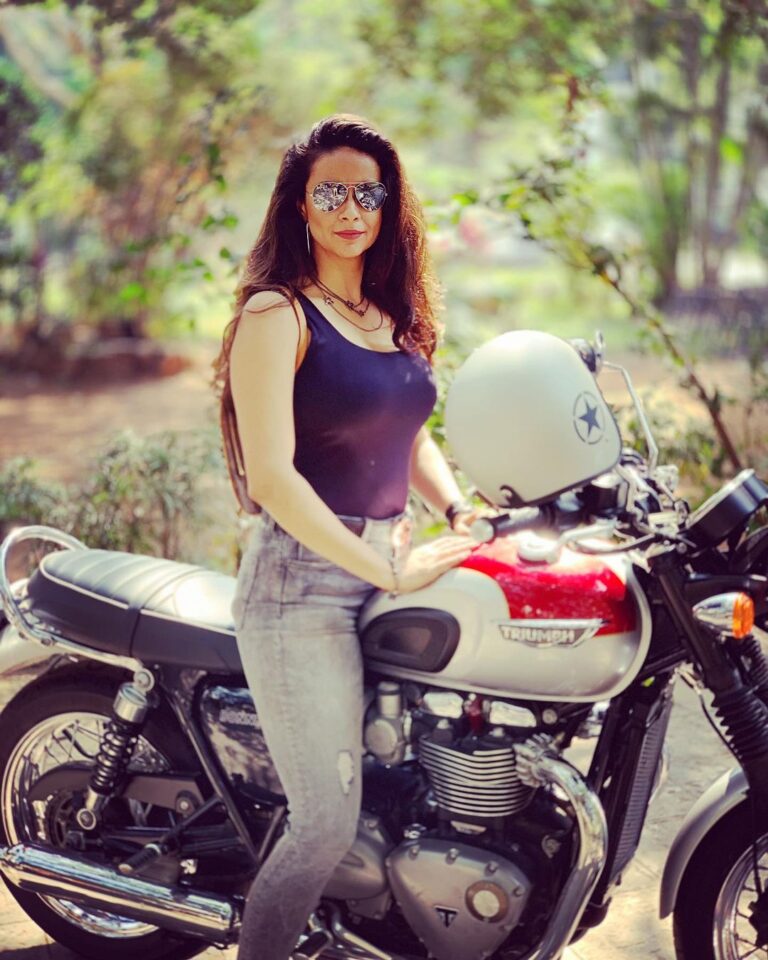 Gul Panag Instagram - #throwback to long hair. And longer rides. Also, time to get the Bonnie out. Riding days are here again.🤩 And what do I add to the stable next ? #T120 #triumphbonneville #bikerbabe #bikerchick @officialtriumph @indiatriumph