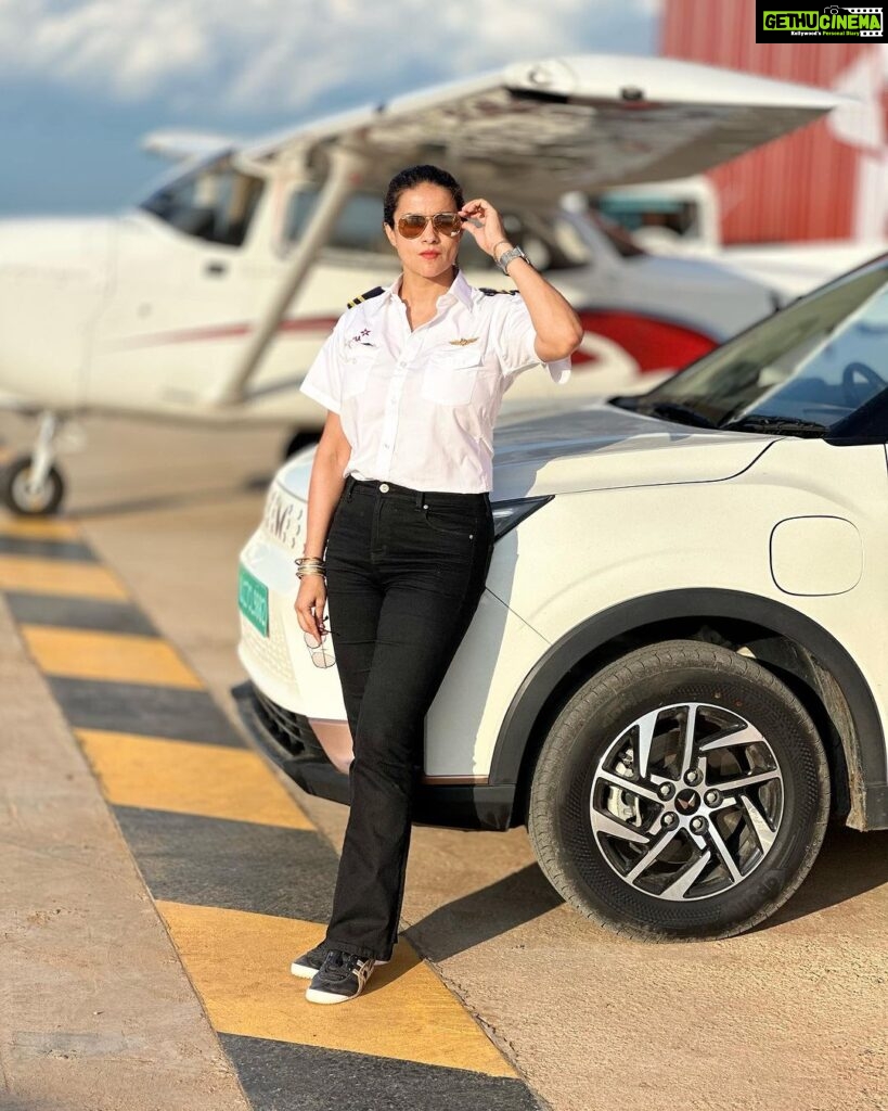 Gul Panag Instagram - #mondaymotivation Flew after quite a while. And it was amazing! Gusty flying and cross wind landings notwithstanding, I’ve had the time of my life these last few days. Cannot even begin to describe how much I enjoyed being at @chimesaviationacademy ‘s new facility at Neemuch. Already feels like home. Though I will always love Dhana. For those who ask- I do not fly for an airline. I’m a Hobby Pilot I have a PPL ( refer last photo) and not a CPL (which is the minimum requisite to fly for an Airline.😅) I’m wearing a uniform out of respect for Academy etiquette. Also, how else could I show off my two stripes ? ( 3 for CPL) Although look incomplete, in jeans and these shoes. Next step Piper Archer endorsement. ❤️ Big thanks to Capt Jinal Patel.❤️ @jinalpatel_17 #pilot #aviator #feelingfly #upintheair Neemuch,Madhya Pradesh