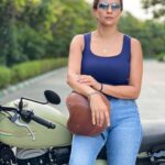 Gul Panag Instagram - Hello Weekend, let’s ride ? . . . @jawamotorcycles @vardenchi