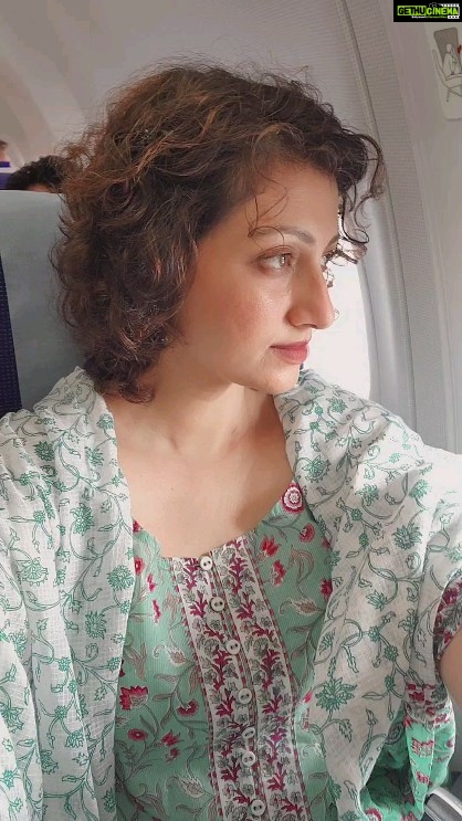 Hamsa Nandini Instagram - Enroute to the land on Adiyogi! . #swanstories