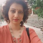 Hamsa Nandini Instagram - Many people wonder how I can glow with joy and gratitude despite the challenges and hardships that life has thrown at me. How can I cope with the harsh effects of Chemotherapy and the fears of cancer? To all those curious souls, I have only one answer: every morning that I open my eyes is a miracle, a blessing, a gift from the universe. And I choose to celebrate and cherish this precious gift of life every moment. It is my mind that fills my body with light. In the simplest words... "When you wake up in the morning, the first thing you do is smile. You are alive! Isn't that the most valuable thing? Do not try to fix whatever comes in your life. Fix yourself in such a way that whatever comes, you will be fine." 😇 - Sadhguru #swanstories Isha foundation, Coimbatore