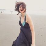 Hamsa Nandini Instagram - "Dancing to the rhythm of freedom, one sunset at a time". Where freedom meets fun, thats where you'll find me. Wishing you all a Happy Independence Day!🇮🇳 . #swanstories