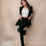 Hansika Motwani Instagram – ♣️
•
•
#promotions #partner
•
•

•

Styling : @openhousestudio.in
Outfit : @qua.clothing
Jewellery : @shopeurumme
Style Team : @mehavenkatesh @prarthanasrinivasaraja @saigopalchikkala_cine_costumer 
HMU : @sankpalsavita @rupeshryadav 
Photo : @aaronobed_art