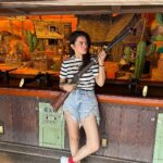 Hansika Motwani Instagram - Disneyland photo dump 🥰😍🥰🇫🇷 Disneyland Paris