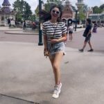 Hansika Motwani Instagram – Disneyland photo dump 🥰😍🥰🇫🇷 Disneyland Paris