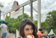 Hansika Motwani Instagram - I'd hate to keep Mickey waiting, so I must go eat now 😬 Disneyland Paris