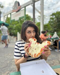 Hansika Motwani Instagram - I'd hate to keep Mickey waiting, so I must go eat now 😬 Disneyland Paris