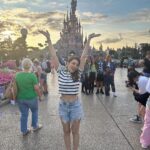 Hansika Motwani Instagram – Disneyland photo dump 🥰😍🥰🇫🇷 Disneyland Paris