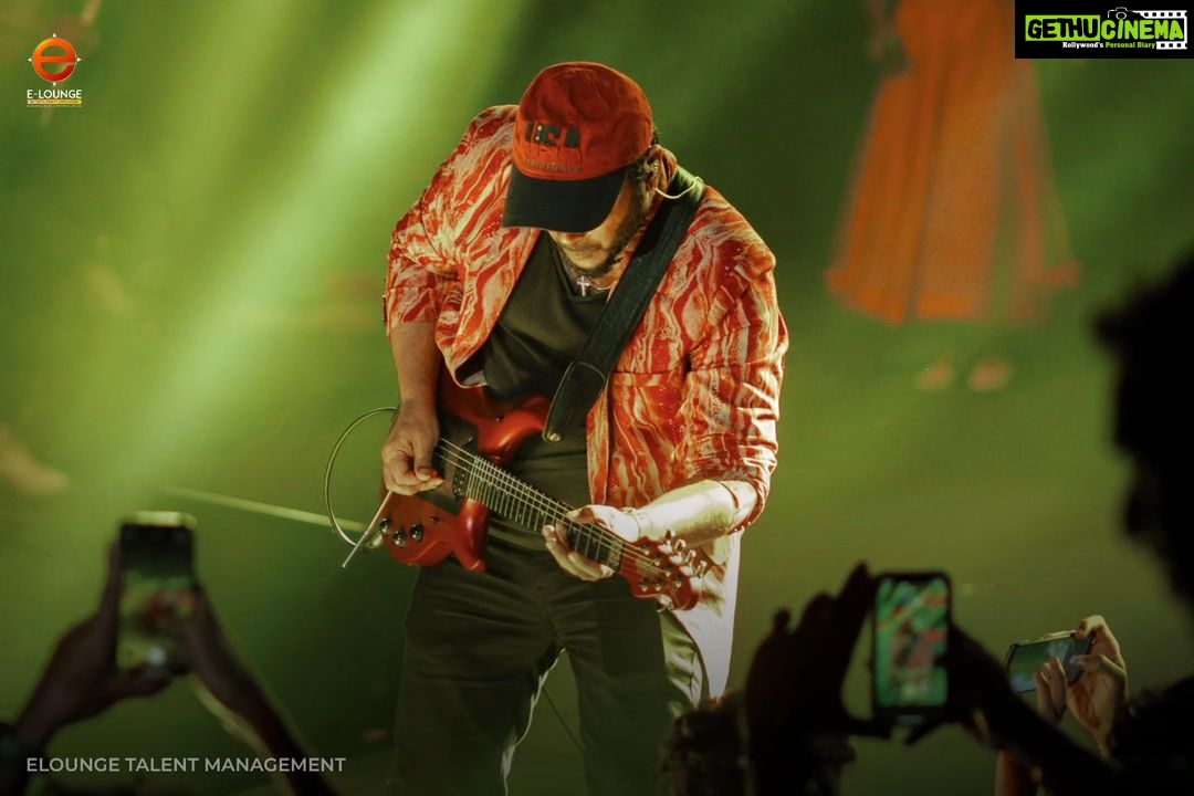 Haricharan Instagram - The energy was immense The music was loud The stage was on fire You guys sang along Thank you Trivandrum ♥️ you made the experience so awesome 💥🔥 Venue: Nishagandhi Auditorium , Trivandrum Artists: @haricharanmusic @bennetandtheband P.C : @prijun_wacko #haricharansinger #bennet #band #liveshow #music #lights #camera #action Nishagandhi Auditorium, Kanakakunnu Palace