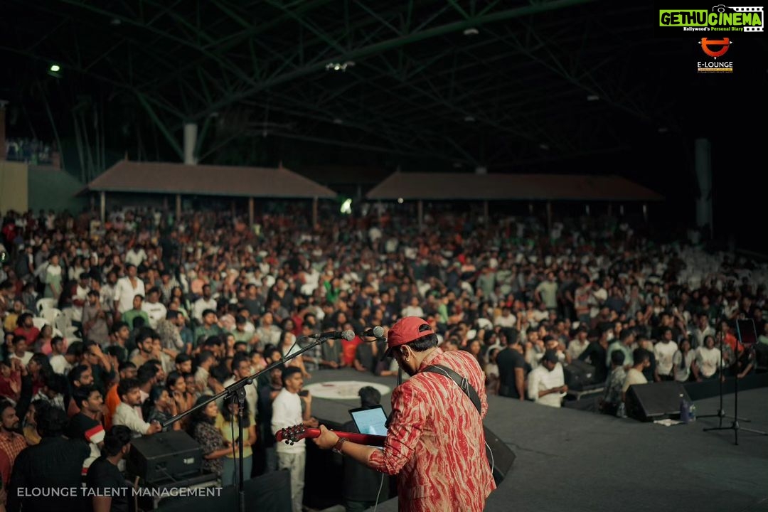 Haricharan Instagram - The energy was immense The music was loud The stage was on fire You guys sang along Thank you Trivandrum ♥️ you made the experience so awesome 💥🔥 Venue: Nishagandhi Auditorium , Trivandrum Artists: @haricharanmusic @bennetandtheband P.C : @prijun_wacko #haricharansinger #bennet #band #liveshow #music #lights #camera #action Nishagandhi Auditorium, Kanakakunnu Palace