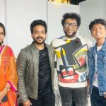 Haricharan Instagram - Tuesday Khushi- Kushiga!! Best wishes to @heshamabdulwahab and the whole team of #Kushi #kushimusicalconcert #mythrimoviemakers Novotel Hyderabad Convention Centre