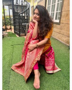 Hariprriya Instagram - 💛💖

Beautifully designed & styled by-@nineonine_designstudio 

#hariprriya 
#hariprriyasimha 
#simhapriya
#traditional 
#weekendvibes