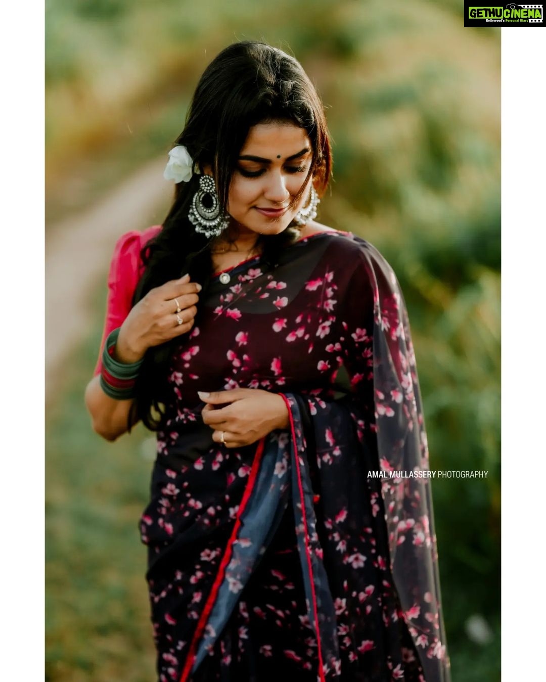 Haritha G Nair Instagram - 🦋🦋🦋 . . . 📸 : @amalmullasserryphotography 👗 Saree : @arrco_iriisbyallenna Ear Ring : @jhanvi__collections Edits :@manu_3782