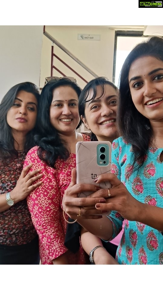 Haritha G Nair - 13.8K Likes - Parellel universe of Shyama and Vasu
But in Real World of Hari and Dechu❤ @resh_mi_decha