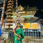 Haritha G Nair Instagram - ഏറെ വേദനിക്കുമ്പോൾ സന്തോഷിക്കുമ്പോൾ ഓടി ചെല്ലുന്നൊരിടമുണ്ട് എനിക്ക്... ശ്യാമ എന്ന character തിരഞ്ഞെടുക്കുമ്പോൾ, ഇന്നത്തെ സമൂഹത്തിൽ അംഗീകരിക്കപ്പെടുന്ന പോലെ ഒരു കഥയോ കഥാപാത്രമാണോ എന്നോ എന്ന സംശയം കൊണ്ട് ഞങ്ങൾ ഏറ്റവുമധികം വിളിച്ചതും ആ പേര് തന്നെ.... വളരെ യാദൃശ്ചികമായി എങ്കിലും character ന്റെ പിറന്നാൾ ആഘോഷിക്കാൻ കഥയുടെ ഗതിയെ ഏറ്റവും അധികം സ്വാധീനിക്കുന്ന ആ തിരുമുറ്റത്ത് എത്തി... ശ്യാമക്ക് വേണ്ടിയുള്ള സ്പെഷ്യൽ make up ചെയ്യുമ്പോൾ ഈ character ആ തിരുമുറ്റത്ത് എത്തിയാൽ എന്തായിരിക്കും എന്ന് ഞങ്ങൾ എല്ലാവരും ചിന്തിച്ചിരുന്നു... അതാണ് യഥാർഥ്യമായത്... ഏത് characternu വേണ്ടിയാണോ അത് ചിന്തിച്ചത് അതേ character lookil തന്നെ തിരുസന്നിധിയിൽ കയറാനും ആ characternte ആഗ്രഹം സാധിച്ചു കൊടുക്കാനും ഉള്ള ഭാഗ്യം പോലെ... 🙏🏻 and thanks to my team❤ ക്ഷേത്രചാരങ്ങളെയും ക്ഷേത്ര മര്യാദകളെയും അംഗീകരിച്ചും,ഭക്ഷണം പോലും കഴിക്കാതെ ഒരു പകൽ മുഴുവൻ അവിടെ കഷ്ടപ്പെട്ട് എല്ലാ scenes um കൃത്യമായി എടുക്കാനും കട്ടക്ക് കൂടെ നിന്ന കൂട്ടം. ❤ Director @mohan.kupleri , DOP @av_arun_ravan and Producer @p.remadevi.gtv and my Mach @tanujmenon_offl ✌🏻 EPISODE TODAY AT 8:30PM ON ZEE KERALAM @zeekeralam