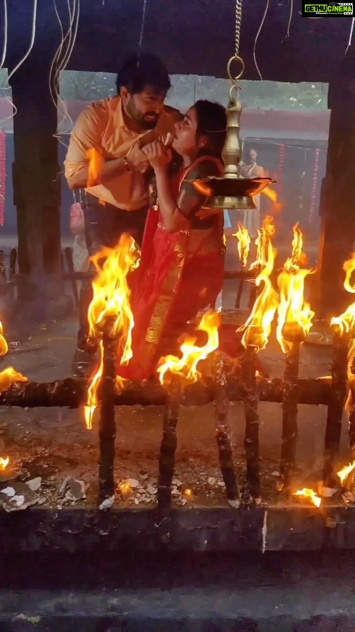 Haritha G Nair Instagram - Itβs A Thrilling BTS from #SHYAMAMBARAM π₯ Kudos π«°π»To your braveness @haritha.girigeeth π€π»ππ₯ Video & Editing Courtesy - @actor_vijeesh_official Keep Watching SHYAMAMBARAM on @zeekeralam Every Day 8.30PM π«°π»π and also on @zee5 #harithagnair #tanujmenon #malayalam #malayalamcinema #malayalamstatus #malayalamactress #malayalamactors #malayalamserialactress #malayalamserial #trending #reelsinstagram