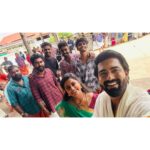 Haritha G Nair Instagram - ഏറെ വേദനിക്കുമ്പോൾ സന്തോഷിക്കുമ്പോൾ ഓടി ചെല്ലുന്നൊരിടമുണ്ട് എനിക്ക്... ശ്യാമ എന്ന character തിരഞ്ഞെടുക്കുമ്പോൾ, ഇന്നത്തെ സമൂഹത്തിൽ അംഗീകരിക്കപ്പെടുന്ന പോലെ ഒരു കഥയോ കഥാപാത്രമാണോ എന്നോ എന്ന സംശയം കൊണ്ട് ഞങ്ങൾ ഏറ്റവുമധികം വിളിച്ചതും ആ പേര് തന്നെ.... വളരെ യാദൃശ്ചികമായി എങ്കിലും character ന്റെ പിറന്നാൾ ആഘോഷിക്കാൻ കഥയുടെ ഗതിയെ ഏറ്റവും അധികം സ്വാധീനിക്കുന്ന ആ തിരുമുറ്റത്ത് എത്തി... ശ്യാമക്ക് വേണ്ടിയുള്ള സ്പെഷ്യൽ make up ചെയ്യുമ്പോൾ ഈ character ആ തിരുമുറ്റത്ത് എത്തിയാൽ എന്തായിരിക്കും എന്ന് ഞങ്ങൾ എല്ലാവരും ചിന്തിച്ചിരുന്നു... അതാണ് യഥാർഥ്യമായത്... ഏത് characternu വേണ്ടിയാണോ അത് ചിന്തിച്ചത് അതേ character lookil തന്നെ തിരുസന്നിധിയിൽ കയറാനും ആ characternte ആഗ്രഹം സാധിച്ചു കൊടുക്കാനും ഉള്ള ഭാഗ്യം പോലെ... 🙏🏻 and thanks to my team❤ ക്ഷേത്രചാരങ്ങളെയും ക്ഷേത്ര മര്യാദകളെയും അംഗീകരിച്ചും,ഭക്ഷണം പോലും കഴിക്കാതെ ഒരു പകൽ മുഴുവൻ അവിടെ കഷ്ടപ്പെട്ട് എല്ലാ scenes um കൃത്യമായി എടുക്കാനും കട്ടക്ക് കൂടെ നിന്ന കൂട്ടം. ❤ Director @mohan.kupleri , DOP @av_arun_ravan and Producer @p.remadevi.gtv and my Mach @tanujmenon_offl ✌🏻 EPISODE TODAY AT 8:30PM ON ZEE KERALAM @zeekeralam
