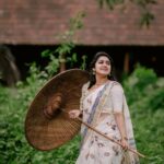 Haritha G Nair Instagram - വന്നോണം...നിന്നോണം.. പൊക്കോണം ❤ . . 📸: @vizz__eyes_photography 👗: @arrco_iriisbyallenna
